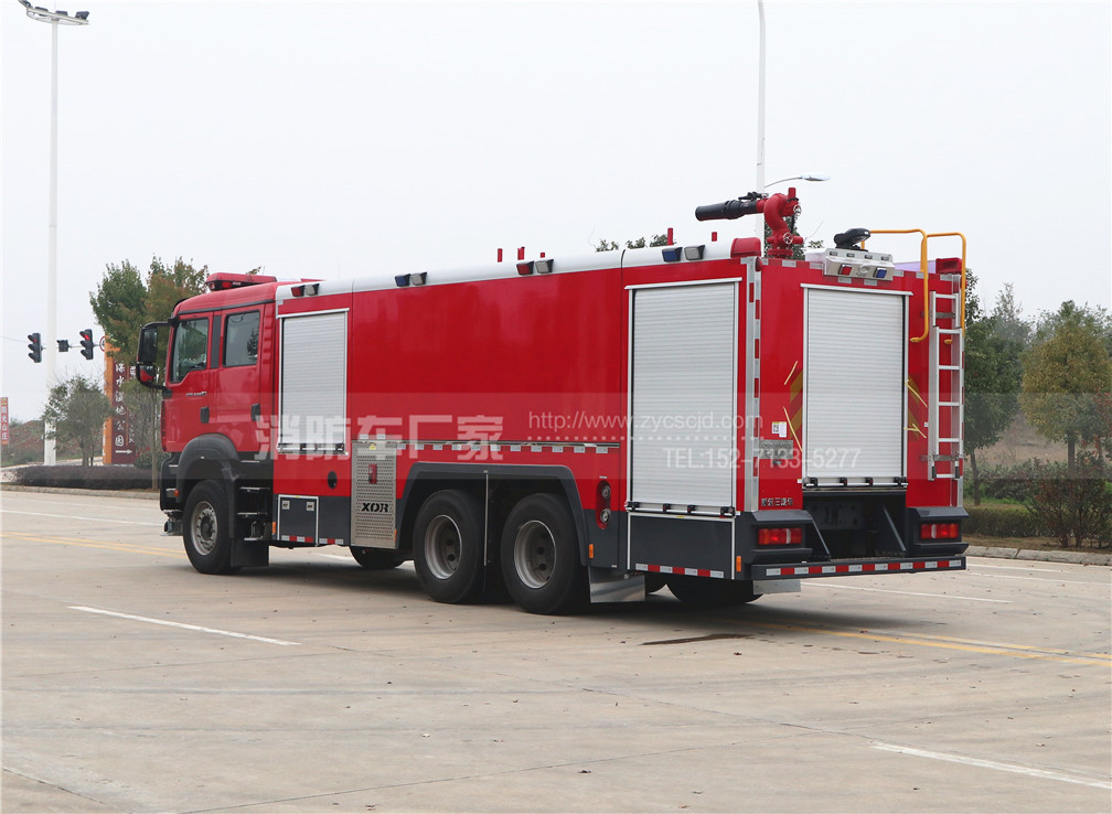 15噸重型水罐消防車【重汽汕德卡】