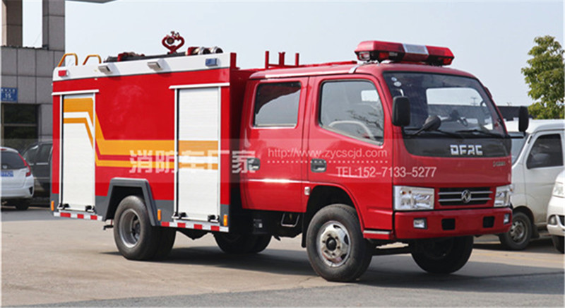 北京消防車(chē)用戶：定購(gòu)東風(fēng)3噸水罐消防車(chē)